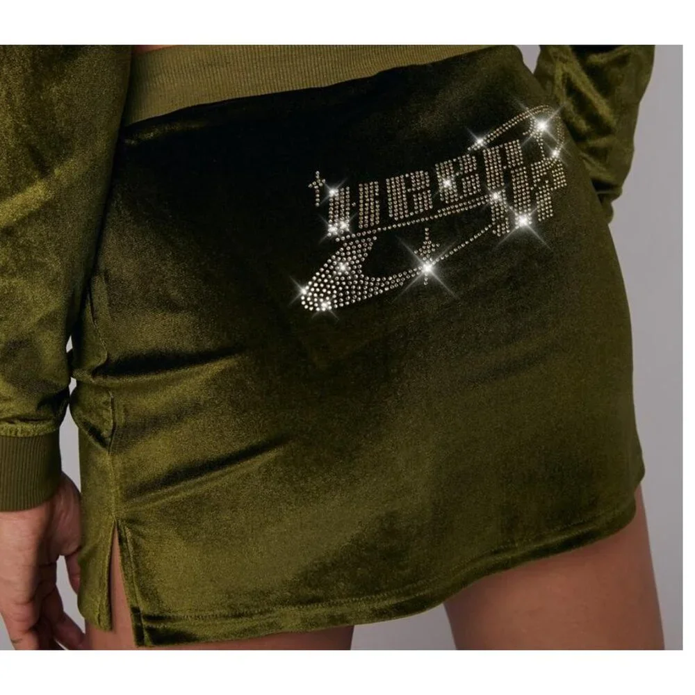 Poster Girl Moss Green Kissed A Girl Velour Skirt Set Women's XL - Picture 2 of 11